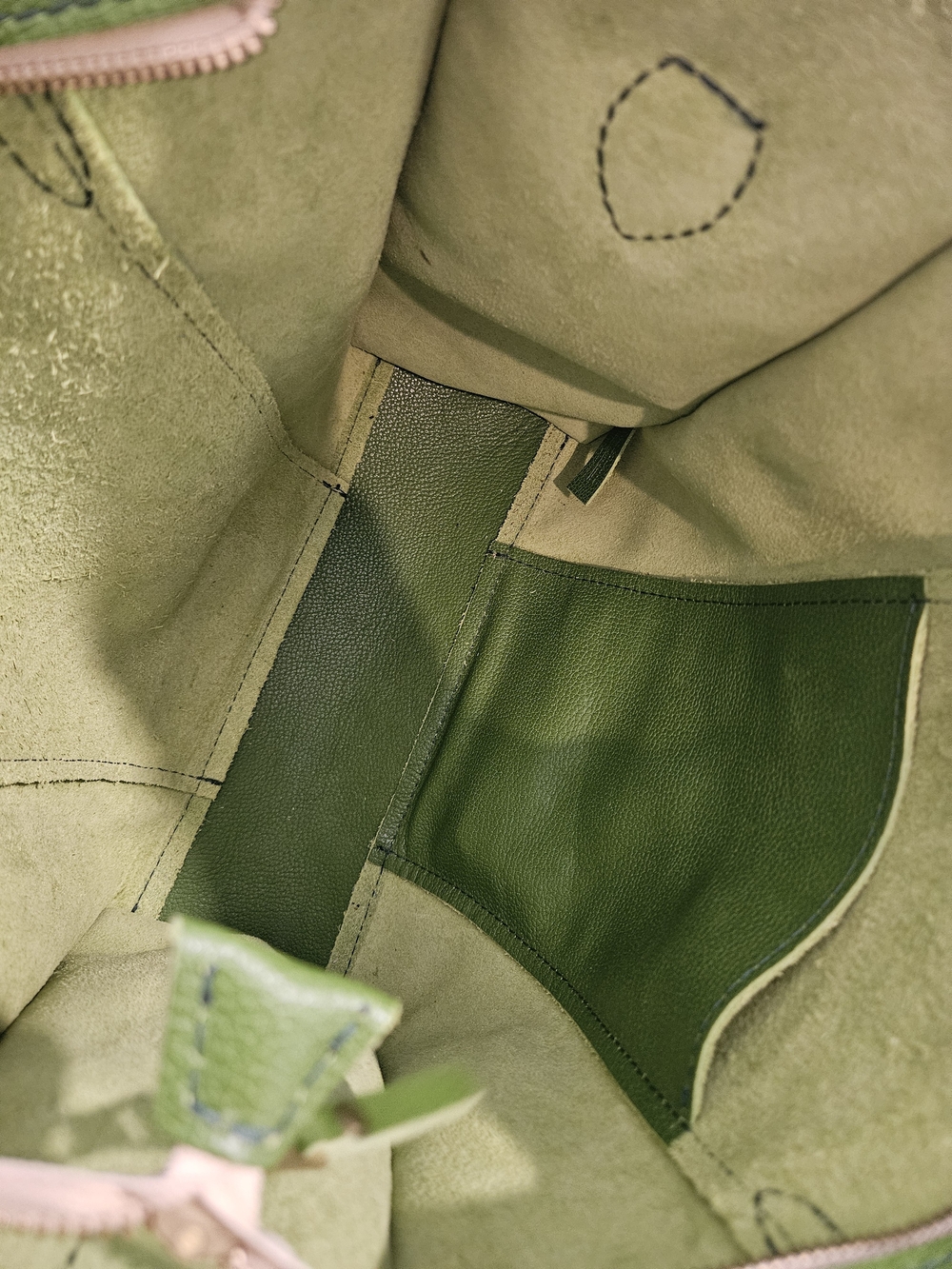 Portland Leather Large N/S Zipper Lola Mantis - Picture 4 of 6